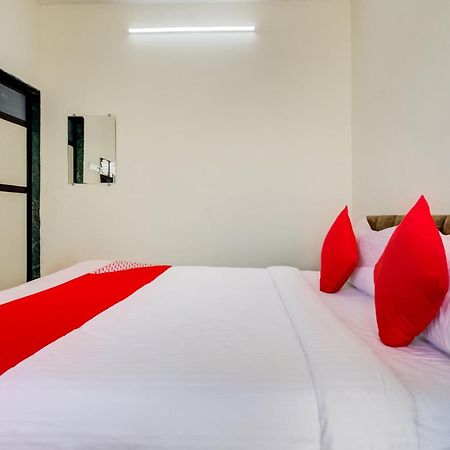 Hotel O City Center Dhule Kültér fotó