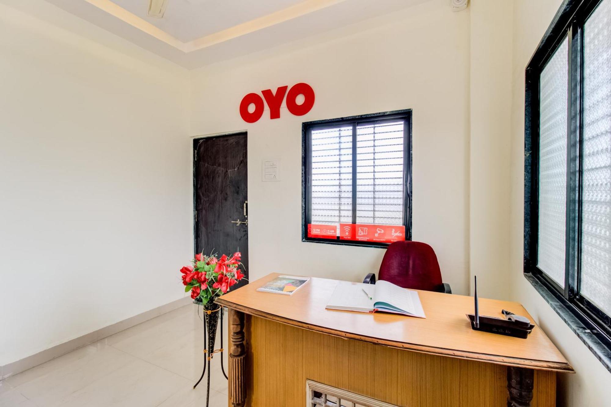 Hotel O City Center Dhule Kültér fotó